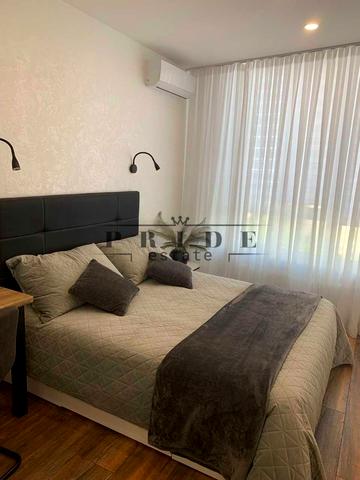 Каховська вул., 58