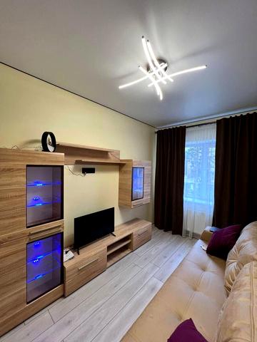 Київська вул. (107-ї Кременецької Дивізії), 14а