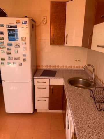 Олімпійська вул., 31