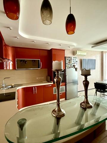 Князя Ярослава Мудрого просп., 32