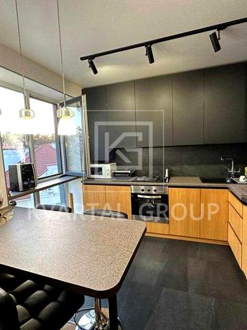 Літературна вул. (Чехова), 4-А