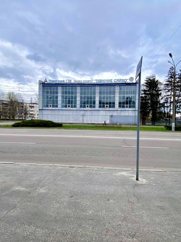 Володимира Черкасова вул., 10