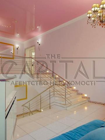 Володимира Івасюка просп. (Героїв Сталінграду), 4