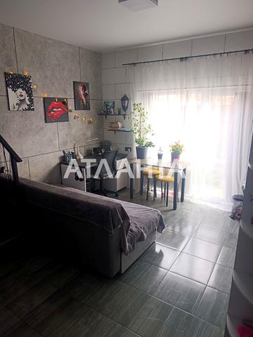 Магістральна вул., 64