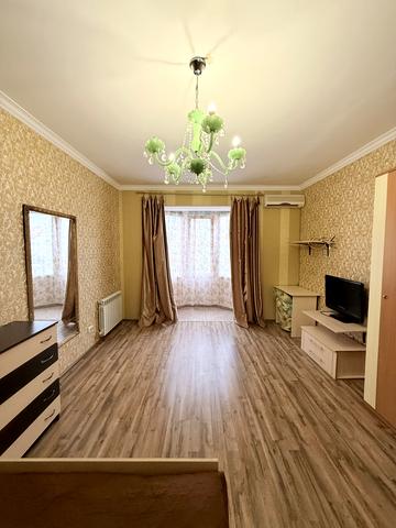 Тараса Шевченка бульв., 6