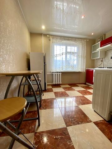 Героїв просп., 45