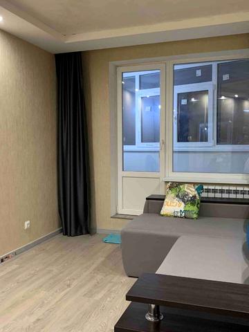 Світла вул., 19