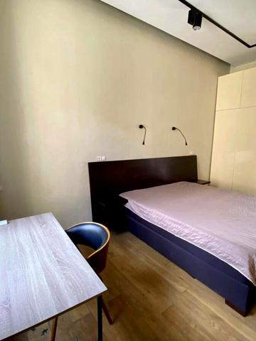 Антоновича вул. (Горького), 24