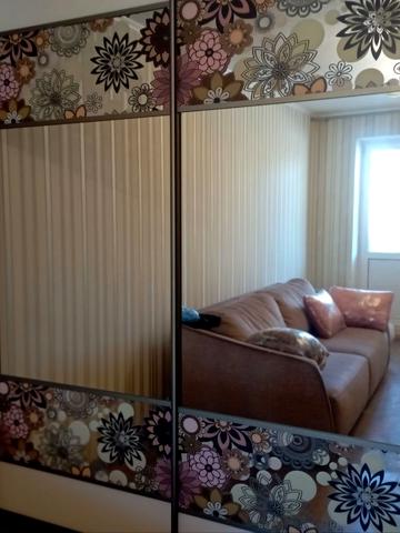 Світла вул., 27