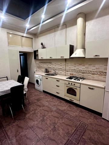 Грецька вул., 7