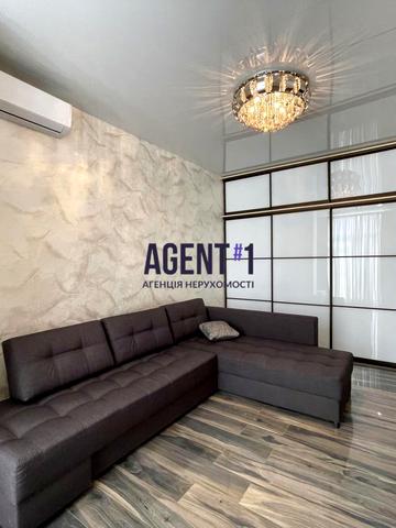 Михайла Величка вул., 3