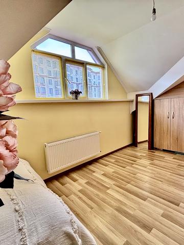 Львівська вул., 1