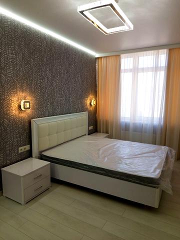 Перлинна вул., 8