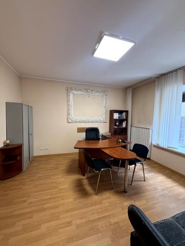 Олександра Кониського вул., 48/13