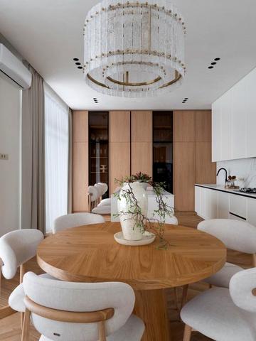 Квітнева вул.