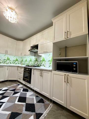 Івана Похитонова вул., 9