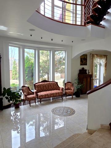 Локомотивна вул., 28а