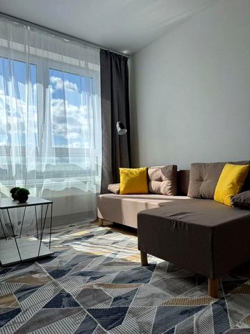 Івана Франка вул., 77