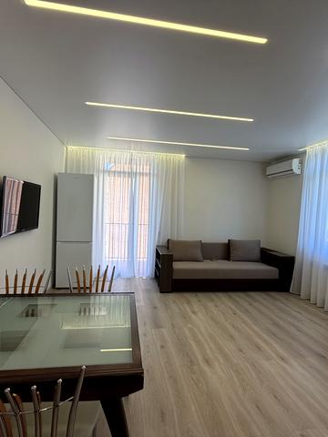 Андрія Бачинського вул., (Будинок)