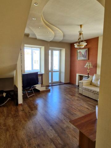 Алчевських вул. (Артема), 58