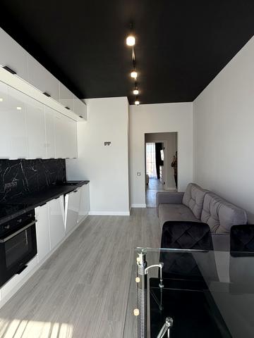 Загорська вул., (Будинок 2)