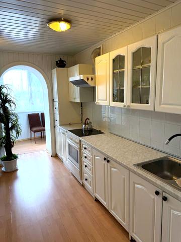 Вячеслава Липинського вул., 1-Б