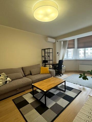 Введенська вул., 29/58