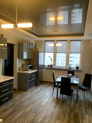 Урлівська вул., 40