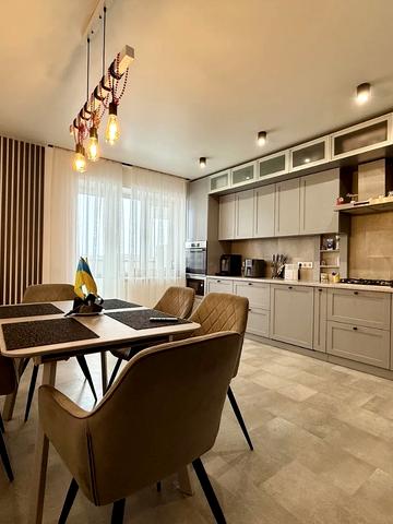 Петра Маланюка вул., 58