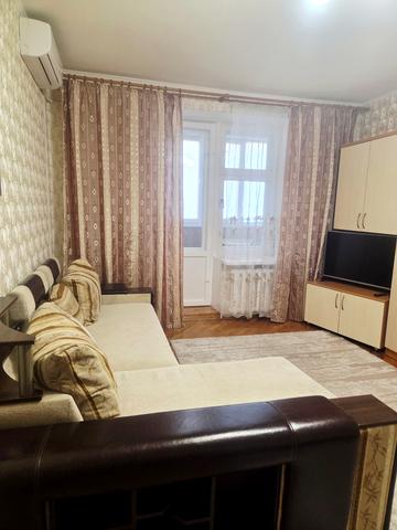 Алана Шепарда вул. (Суворова), 14