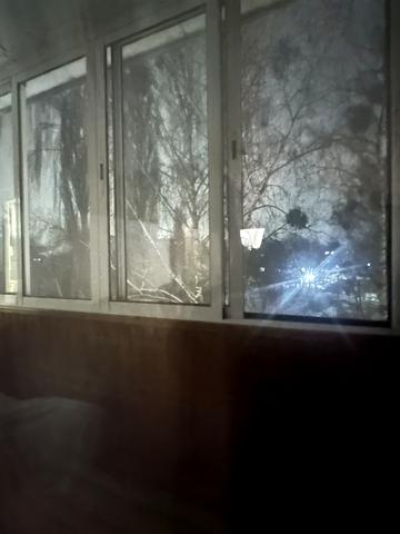 Космонавтів вул., 8а