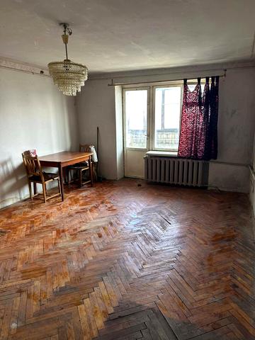 Івана Пулюя вул., 18