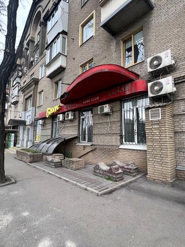 Шевченка бульв., 27