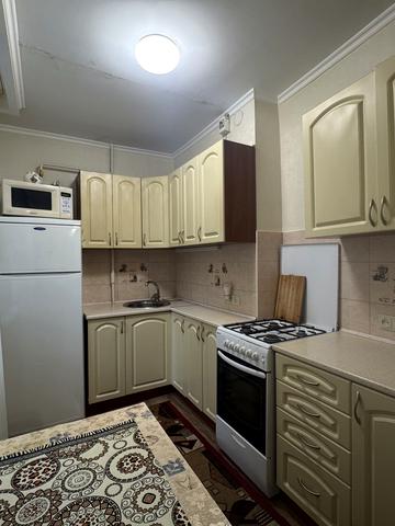 Героїв Крут вул. (Фурманова), 12