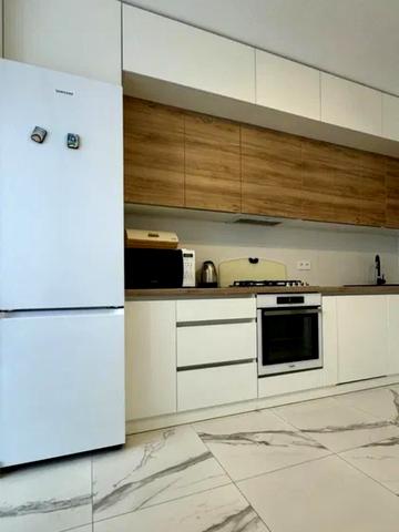 Залізнична вул., 7А