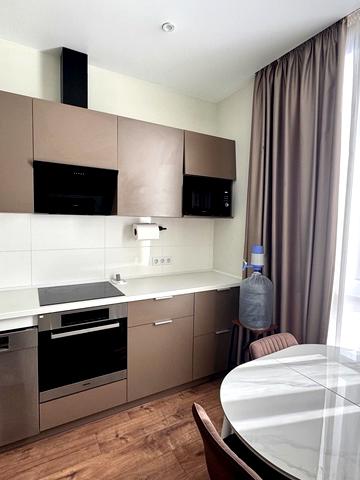 Геранієва вул., 8