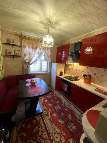 Сержа Лифаря вул. (Олександра Сабурова), 4