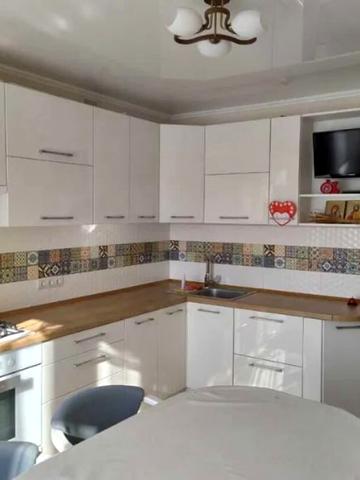 Чорновола вул., 73