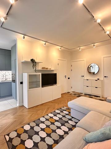 Західна вул., 12