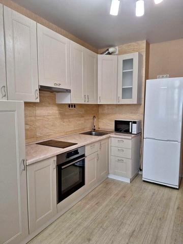 Європейського Союзу просп. (Правди), 41-Д