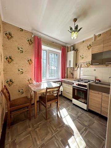 Криворізька вул., 70