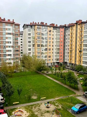 Василя Стуса вул., 30-Б