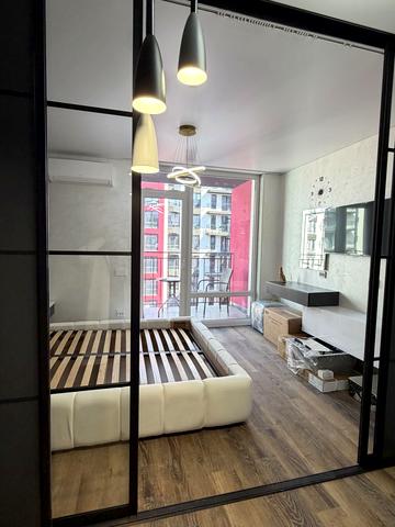 Романа Левицького вул., 4