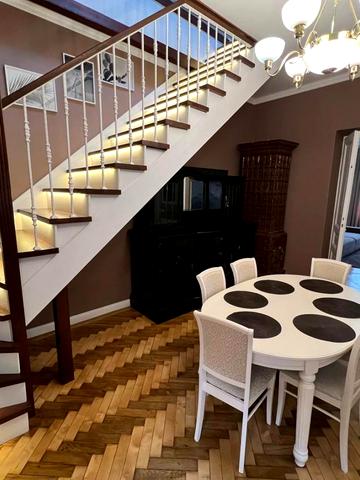 Себастіана Кльоновича вул., 6