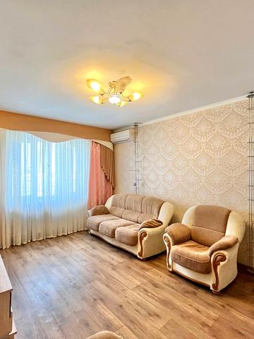 Ревуцького вул., 21
