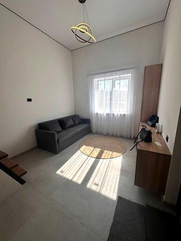 Стадникової вул., (Будинок)