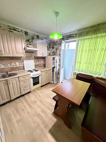 Голосіївський просп. (40-річчя Жовтня), 11