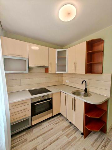 Індустріальний просп. (Фрунзе), 57