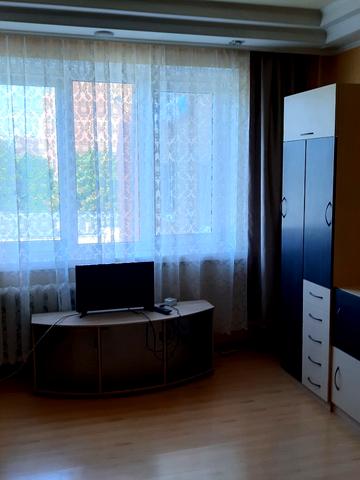 Зубрівська вул., 28