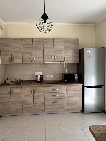 Сімї Кульженків вул. (Петра Дегтяренка), 37